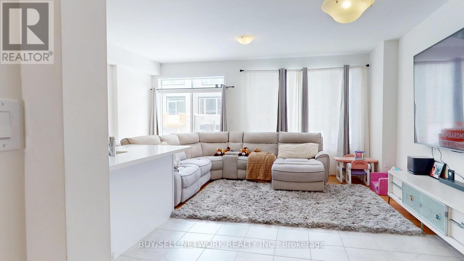 649 Pollock Grove, Peterborough (Monaghan Ward 2), Ontario  K9K 0J6 - Photo 5 - X12887056