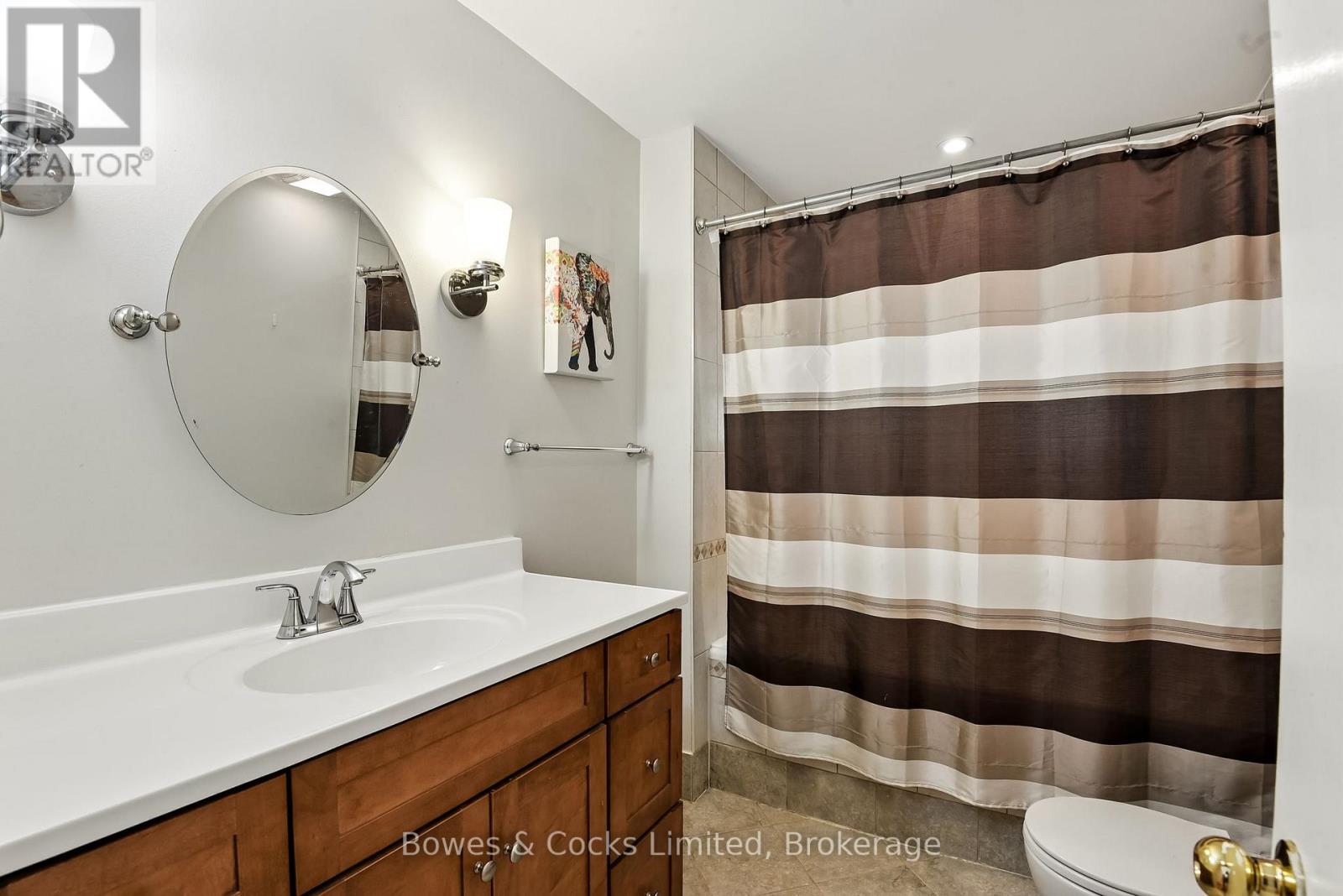 433 Manorhill Avenue, Peterborough (Town Ward 3), Ontario  K9J 6H7 - Photo 19 - X12887796