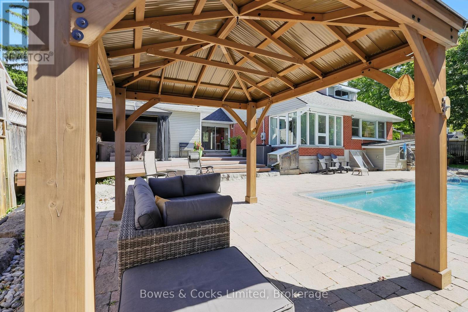 433 Manorhill Avenue, Peterborough (Town Ward 3), Ontario  K9J 6H7 - Photo 43 - X12887796