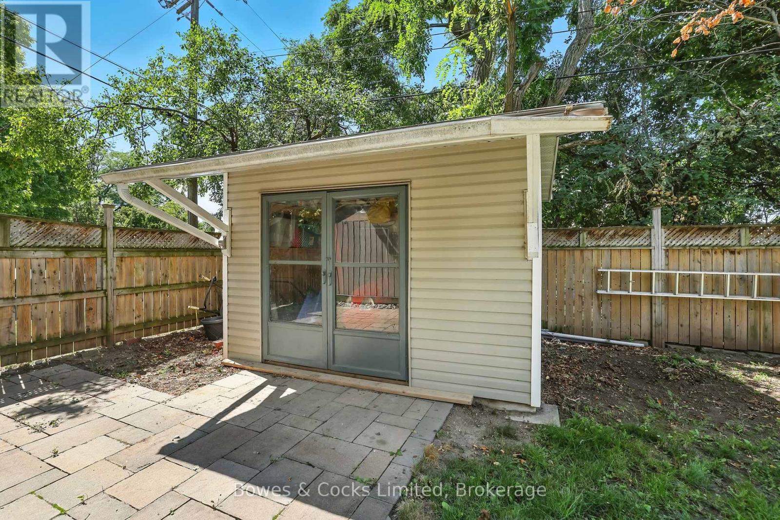 433 Manorhill Avenue, Peterborough (Town Ward 3), Ontario  K9J 6H7 - Photo 48 - X12887796