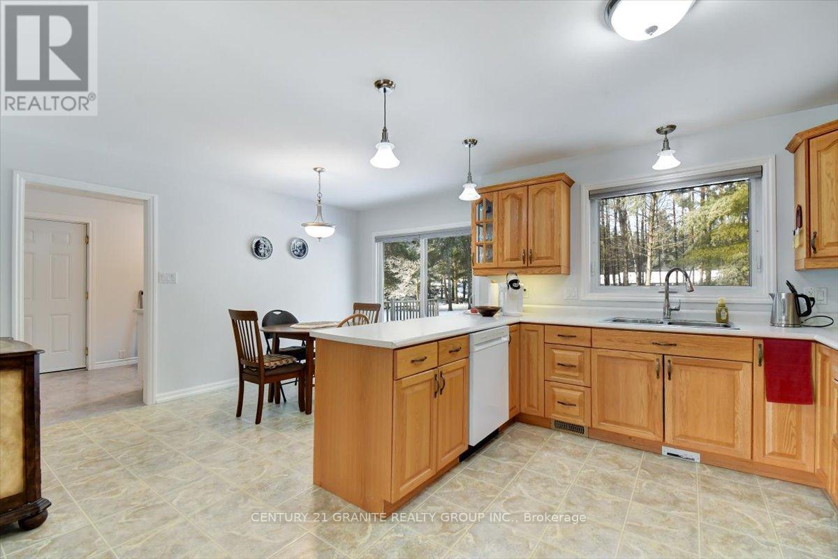 34 Wilson Lane, Hastings Highlands (Herschel Ward), Ontario  K0L 1C0 - Photo 14 - X12888290