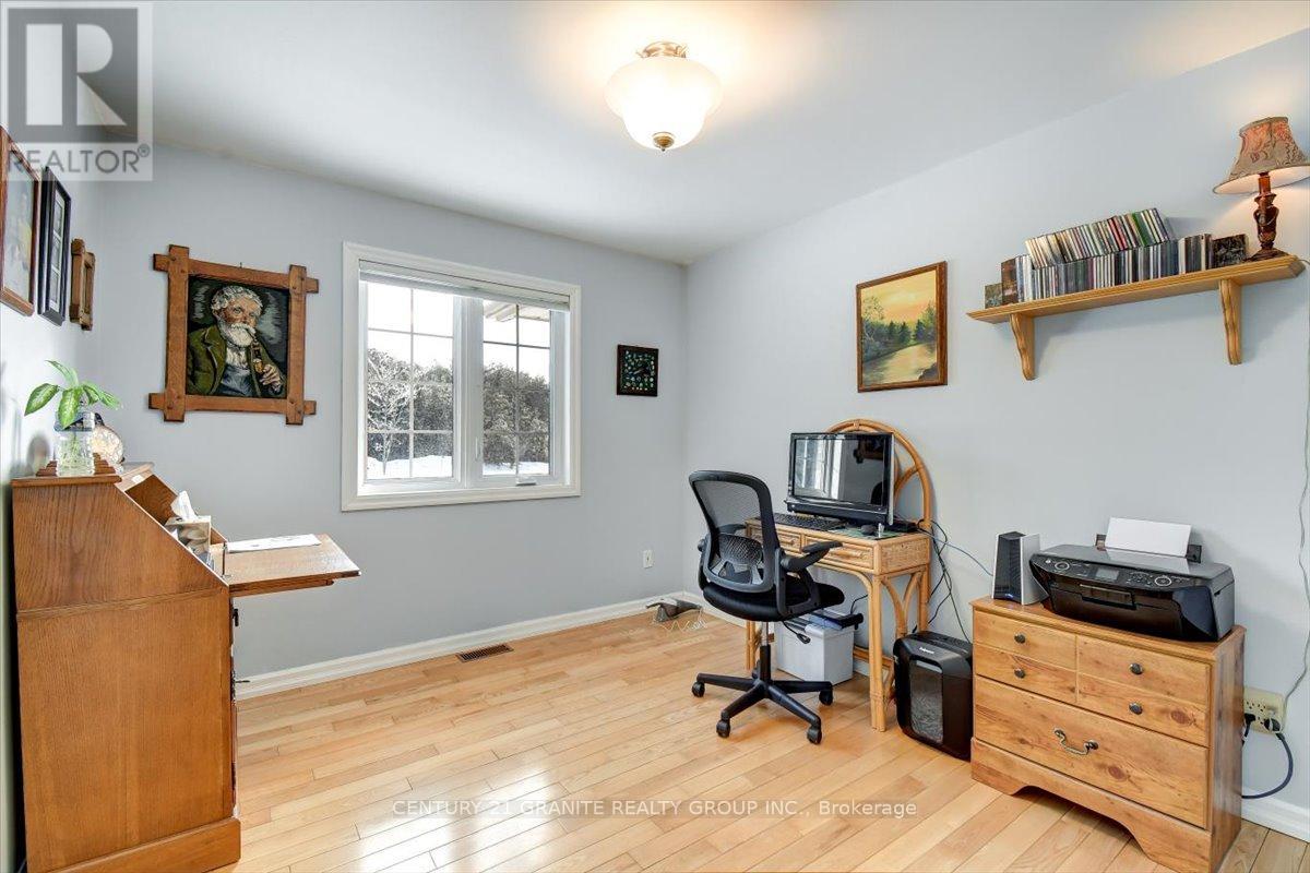 34 Wilson Lane, Hastings Highlands (Herschel Ward), Ontario  K0L 1C0 - Photo 17 - X12888290