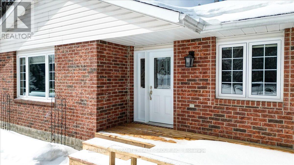 34 Wilson Lane, Hastings Highlands (Herschel Ward), Ontario  K0L 1C0 - Photo 5 - X12888290