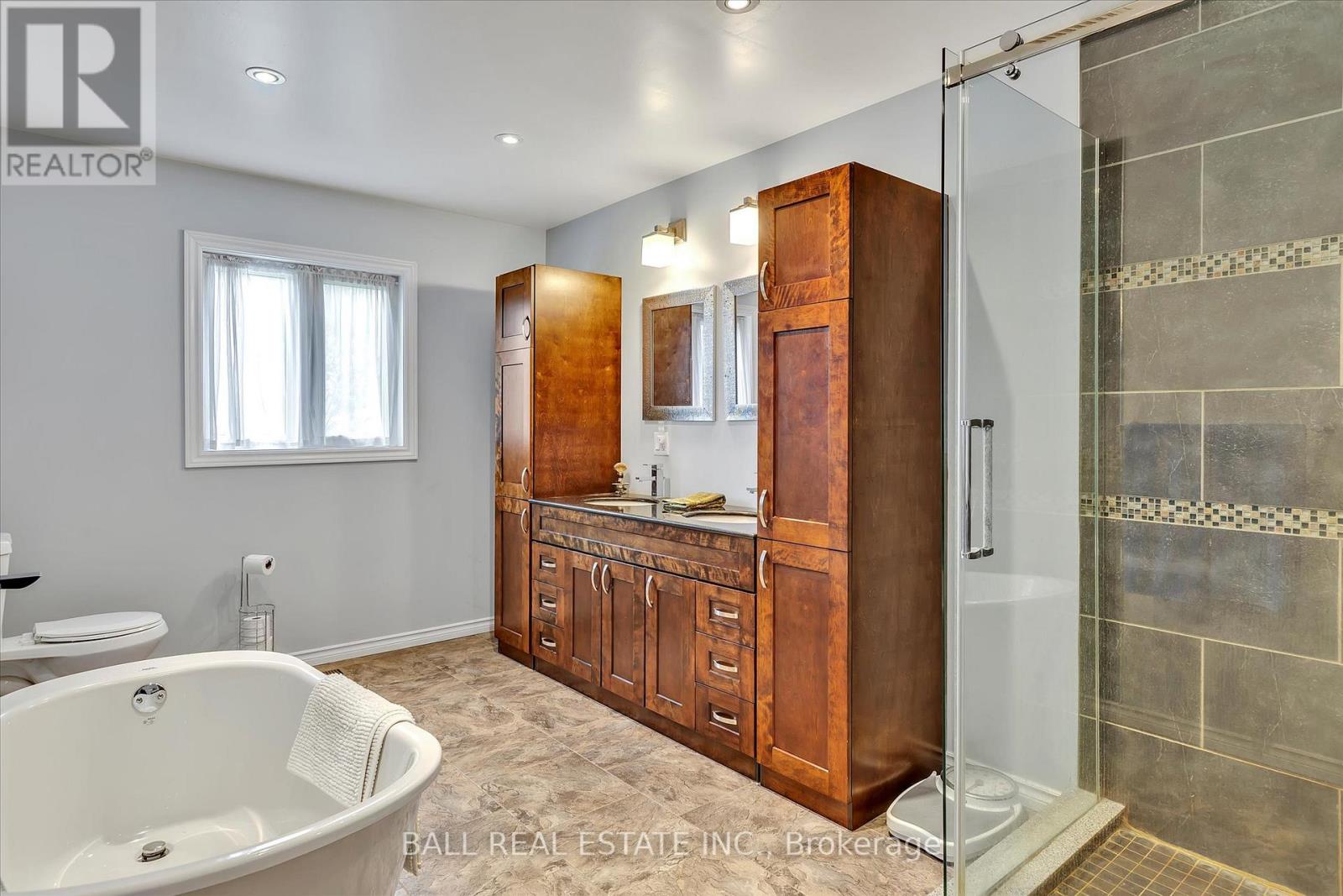 110 Lakeview Drive, Trent Hills (Campbellford), Ontario  K0L 1L0 - Photo 18 - X12888314