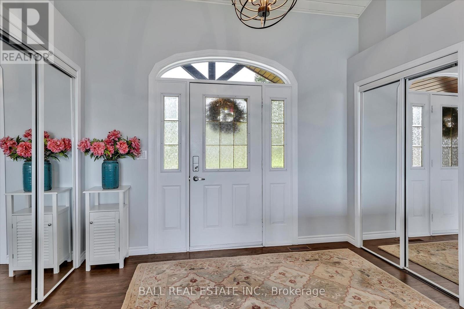 110 Lakeview Drive, Trent Hills (Campbellford), Ontario  K0L 1L0 - Photo 7 - X12888314