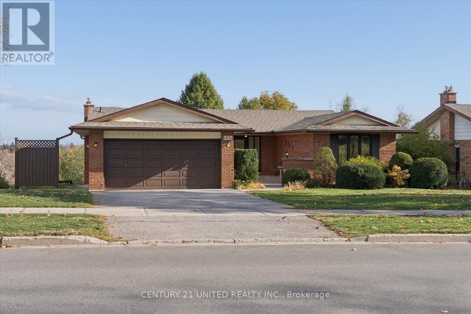 1551 Cherryhill Road, Peterborough (Monaghan Ward 2), Ontario  K9K 1A7 - Photo 2 - X12888396