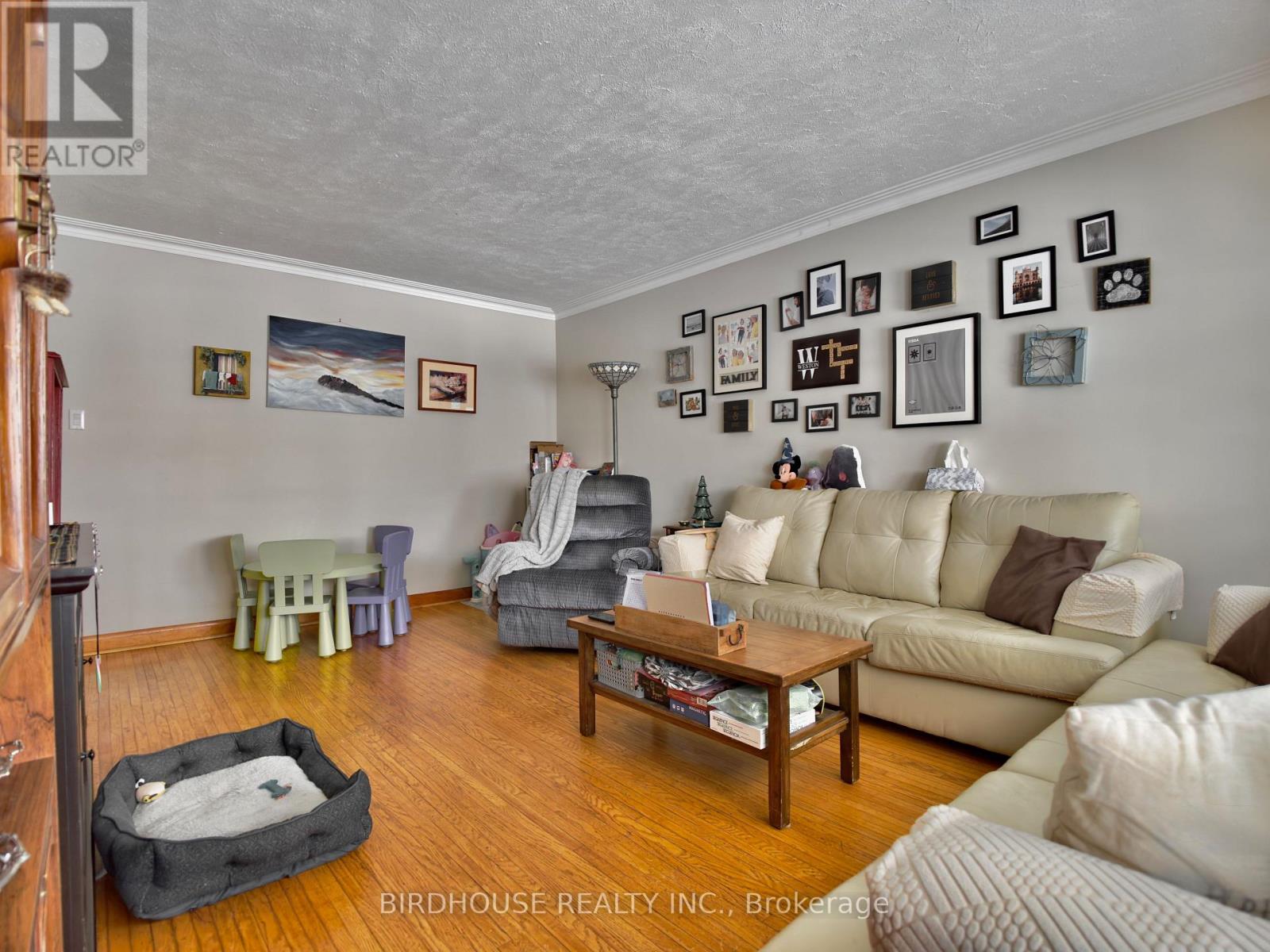 119 Regent Street, Kawartha Lakes (Lindsay), Ontario  K9V 3V7 - Photo 10 - X12888466