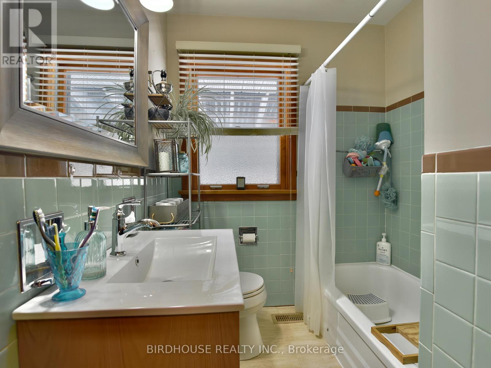 119 Regent Street, Kawartha Lakes (Lindsay), Ontario  K9V 3V7 - Photo 12 - X12888466