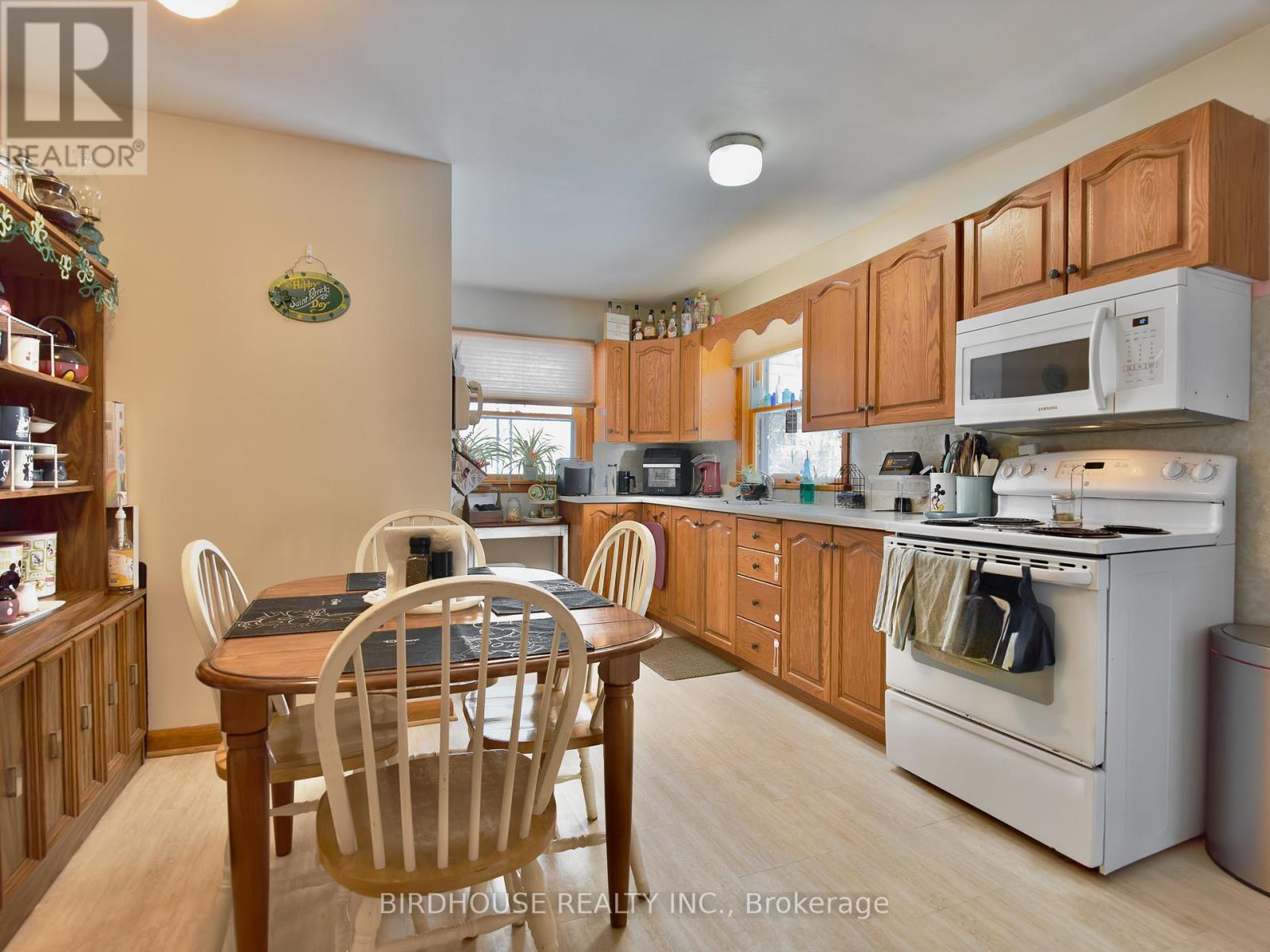 119 Regent Street, Kawartha Lakes (Lindsay), Ontario  K9V 3V7 - Photo 6 - X12888466