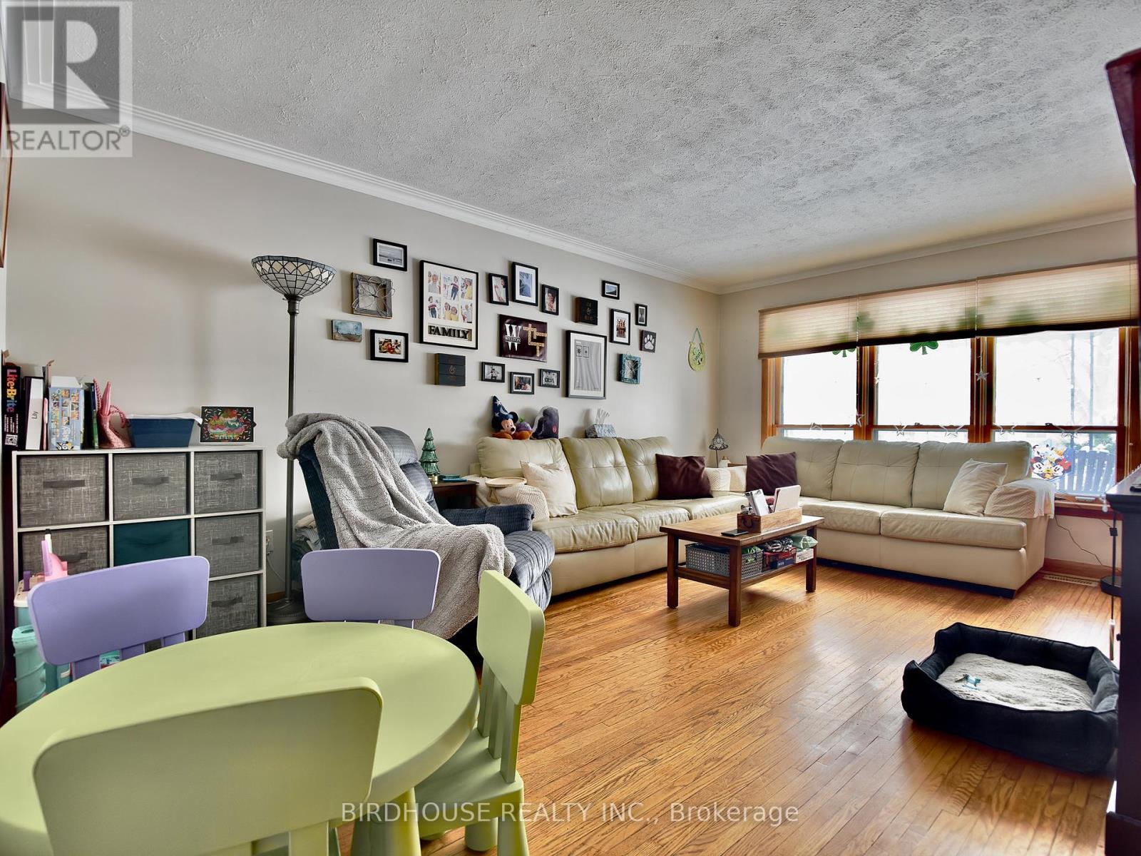 119 Regent Street, Kawartha Lakes (Lindsay), Ontario  K9V 3V7 - Photo 9 - X12888466