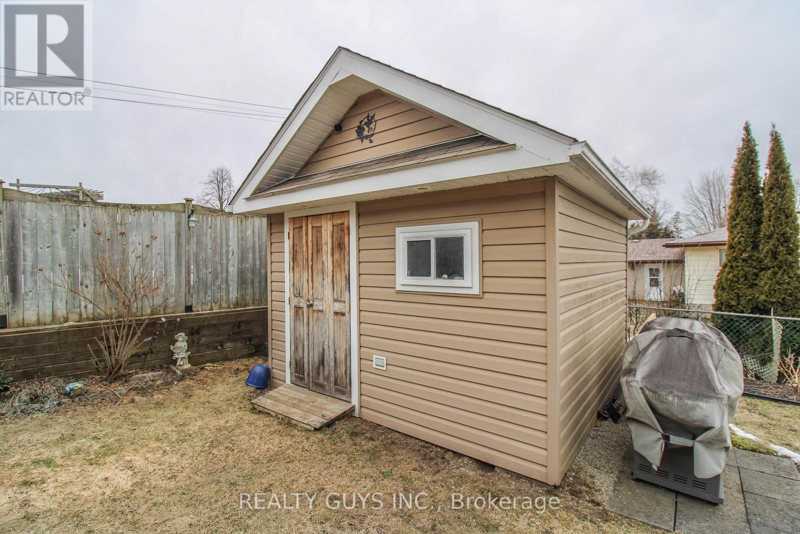 615 Saugeen Crescent, Peterborough (Ashburnham Ward 4), Ontario  K9J 1J9 - Photo 10 - X12888696