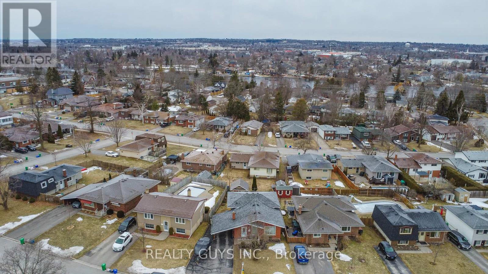 615 Saugeen Crescent, Peterborough (Ashburnham Ward 4), Ontario  K9J 1J9 - Photo 11 - X12888696