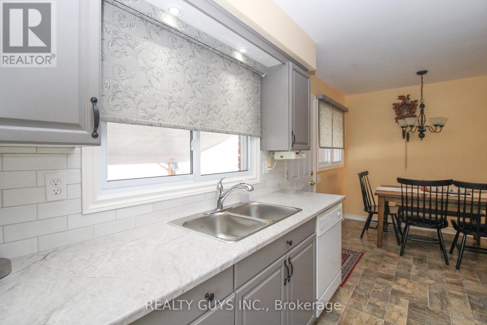 615 Saugeen Crescent, Peterborough (Ashburnham Ward 4), Ontario  K9J 1J9 - Photo 23 - X12888696