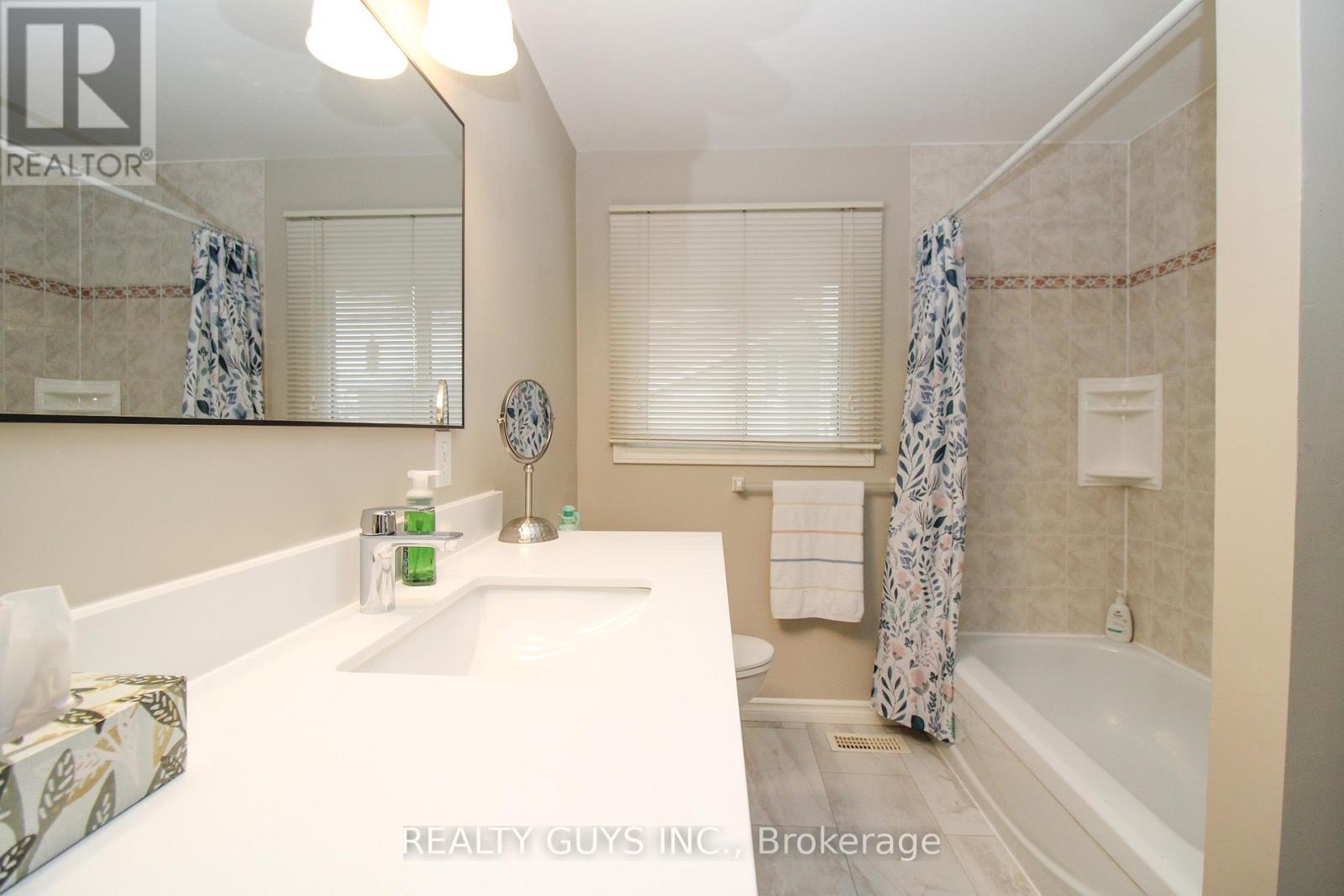 615 Saugeen Crescent, Peterborough (Ashburnham Ward 4), Ontario  K9J 1J9 - Photo 35 - X12888696