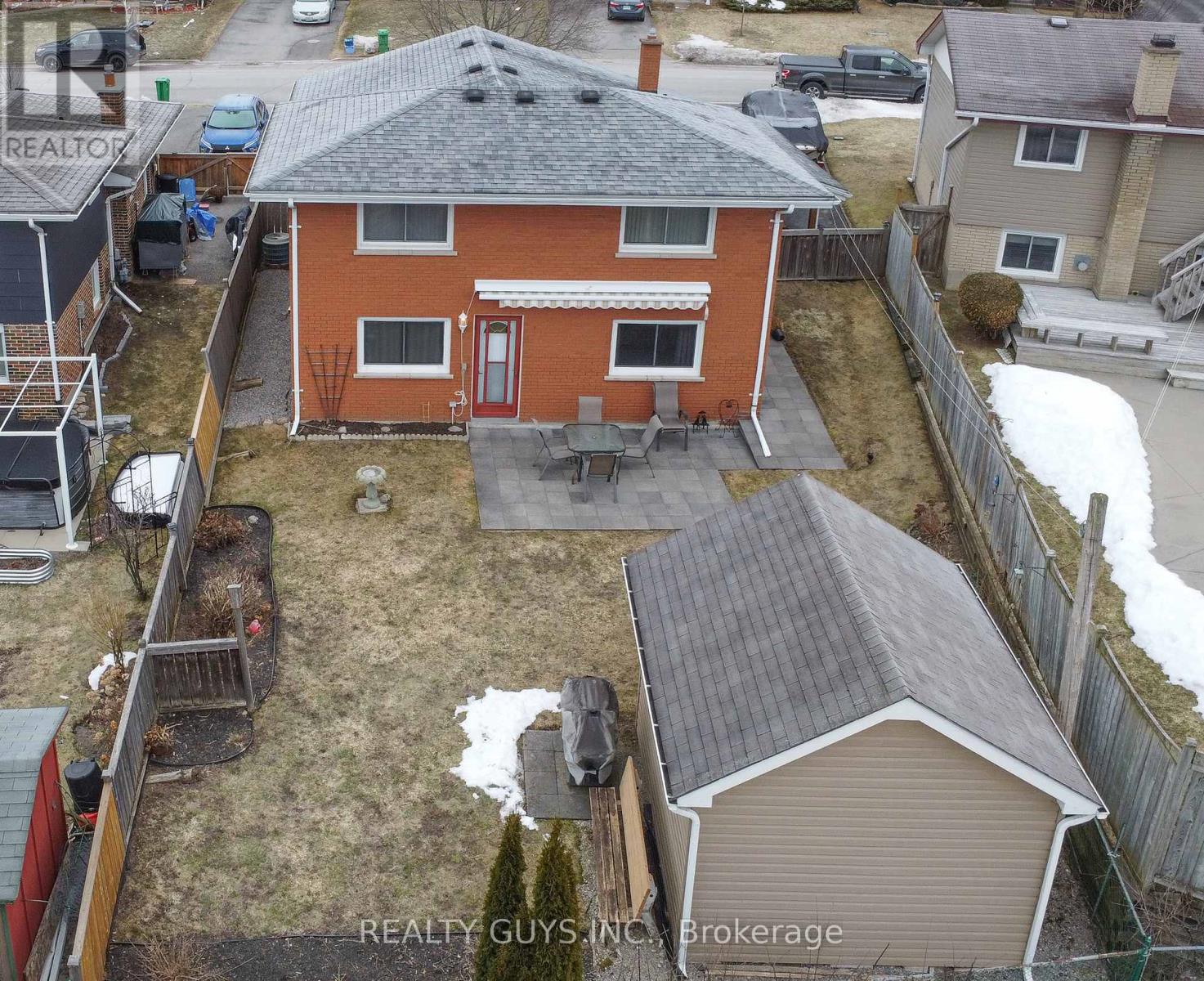 615 Saugeen Crescent, Peterborough (Ashburnham Ward 4), Ontario  K9J 1J9 - Photo 7 - X12888696