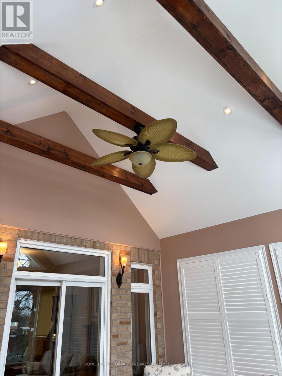 8 Ellis Crescent, Kawartha Lakes (Lindsay), Ontario  K9V 0A4 - Photo 20 - X12889426