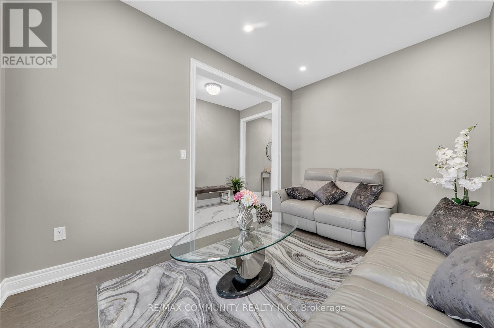 46 Wamsley Crescent, Clarington (Newcastle), Ontario  L1B 0W1 - Photo 7 - E12889388