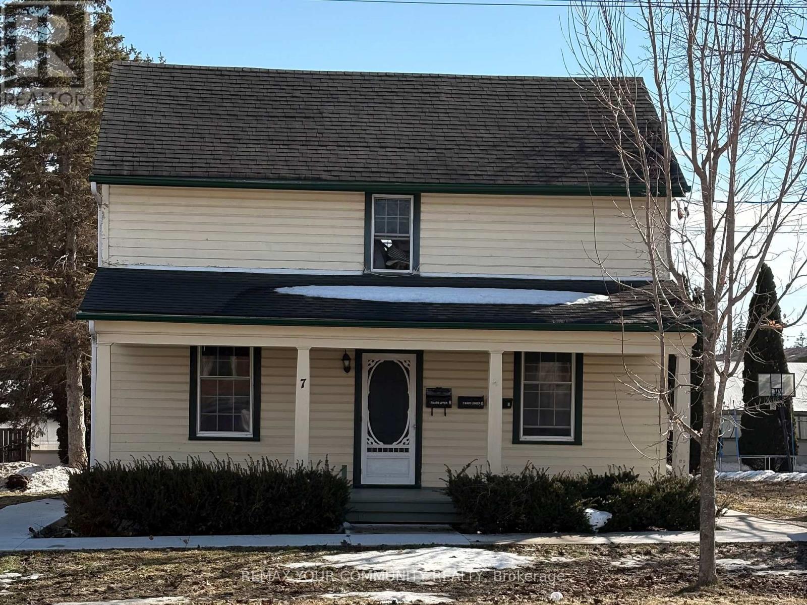 2nd Floor - 7 Mary Street E, Kawartha Lakes (Lindsay), Ontario  K9V 1V1 - Photo 2 - X12890326