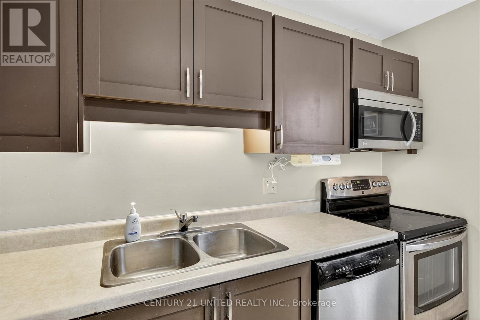 303 - 2020 Mapleridge Drive, Peterborough (Monaghan Ward 2), Ontario  K9K 1W2 - Photo 12 - X12890450