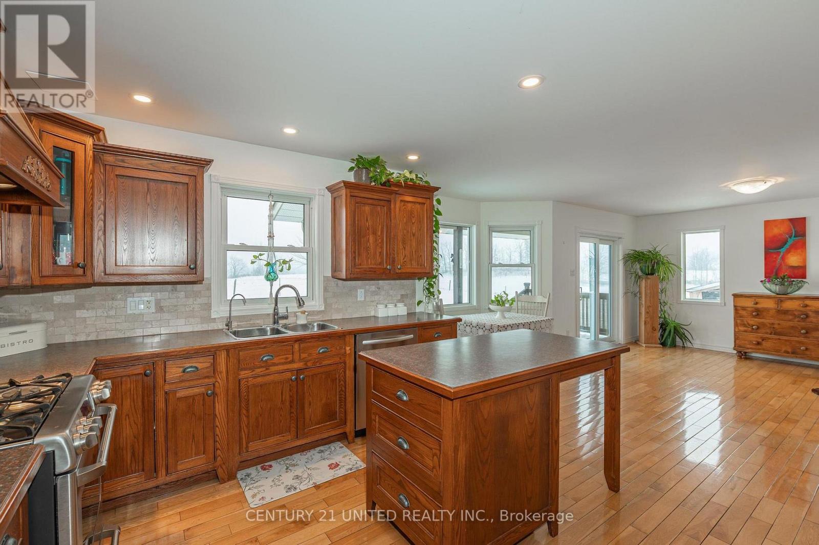 257 10th Line Rd South Dummer Road, Douro-Dummer, Ontario  K0L 2V0 - Photo 18 - X12890810