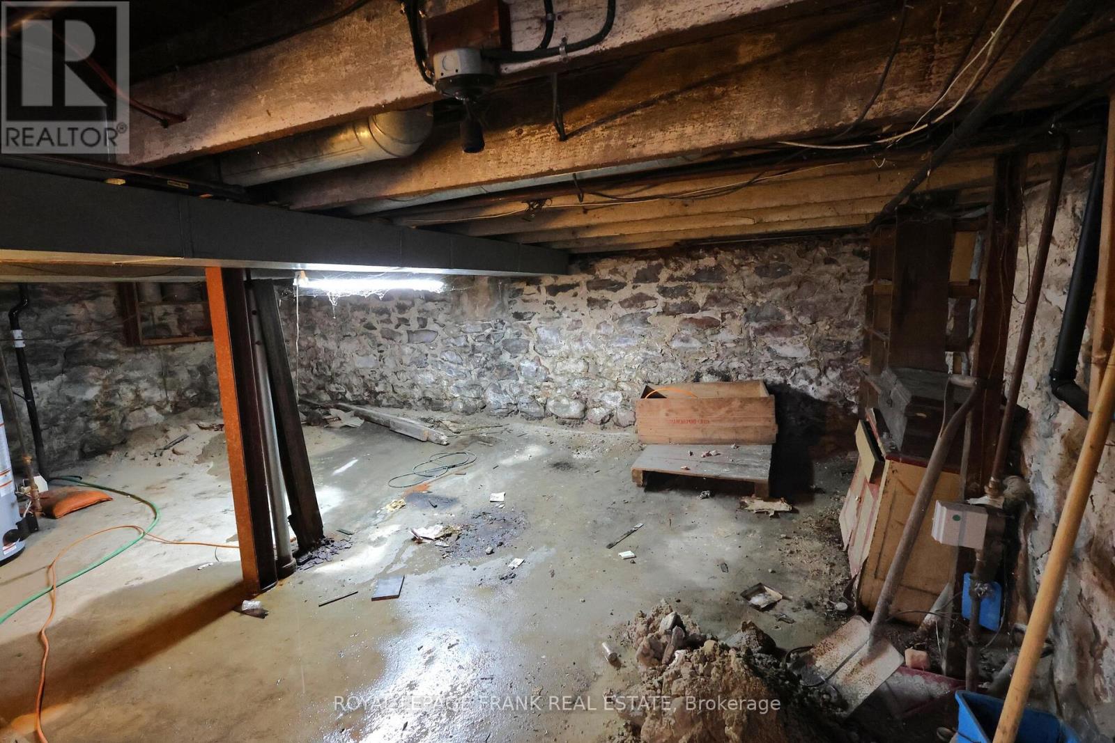 294 Parkhill Road W, Peterborough (Northcrest Ward 5), Ontario  K9H 3H7 - Photo 28 - X12890852