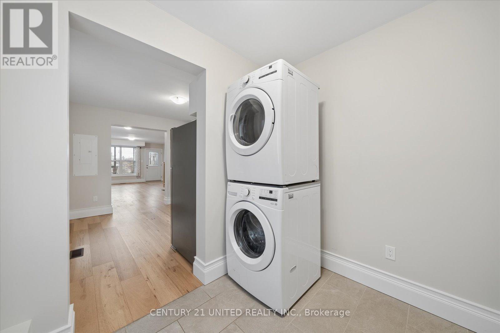 512 - 514 College Street, Peterborough (Town Ward 3), Ontario  K9H 3K3 - Photo 20 - X12890982