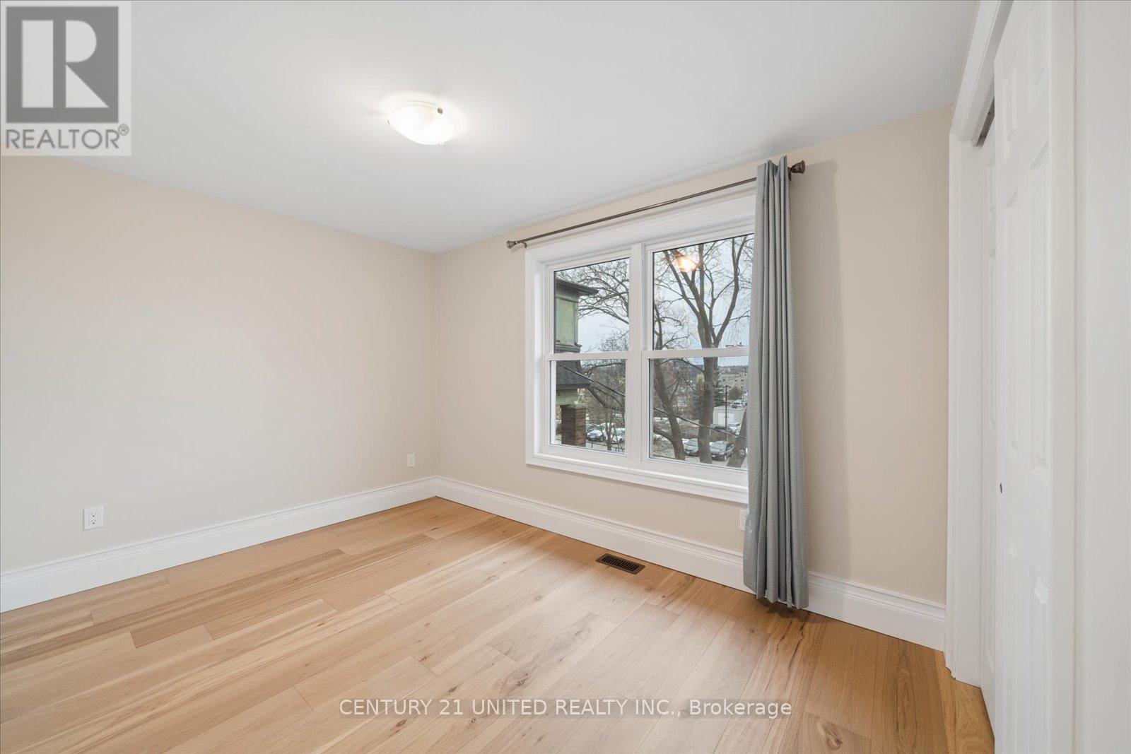 512 - 514 College Street, Peterborough (Town Ward 3), Ontario  K9H 3K3 - Photo 30 - X12890982