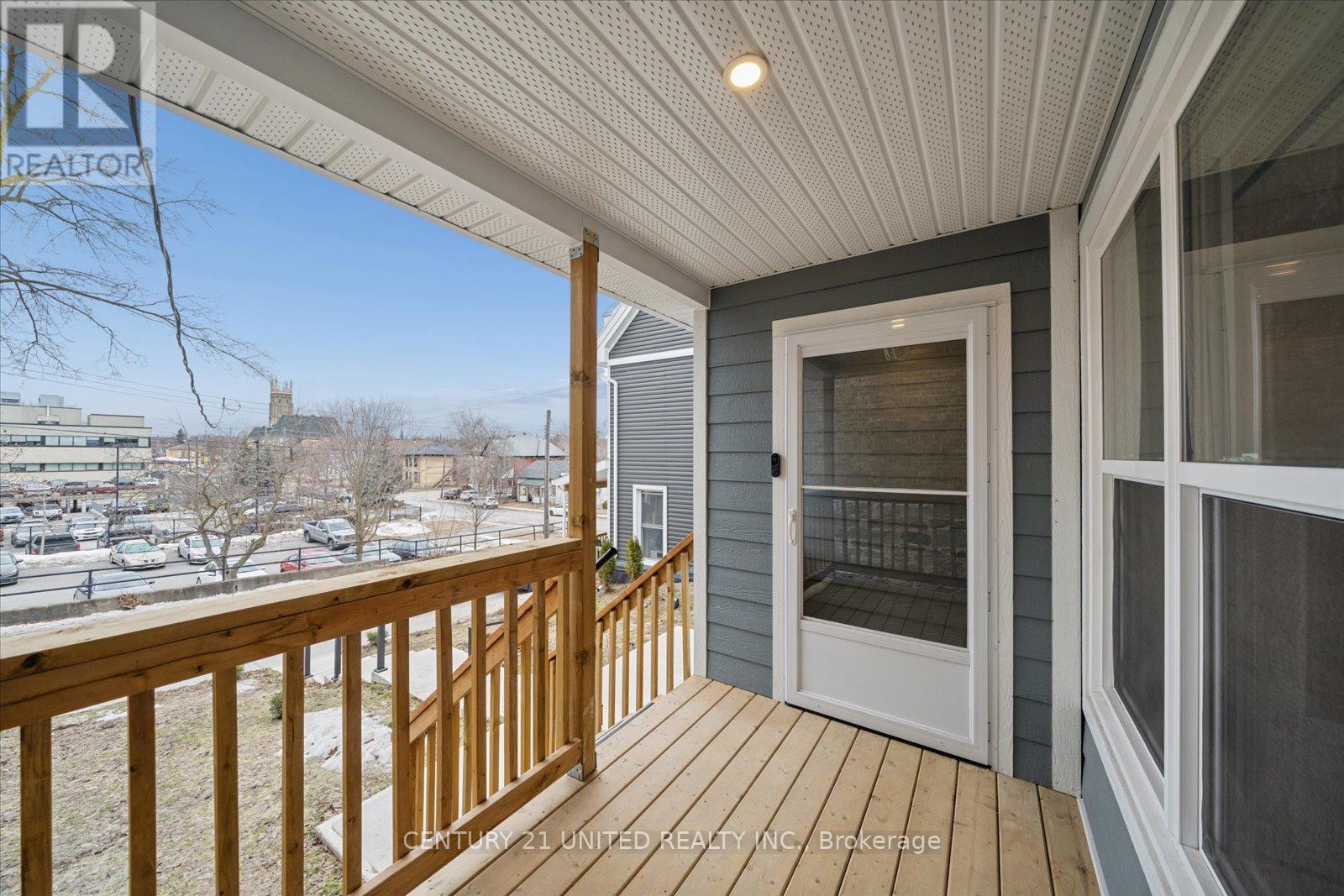 512 - 514 College Street, Peterborough (Town Ward 3), Ontario  K9H 3K3 - Photo 5 - X12890982