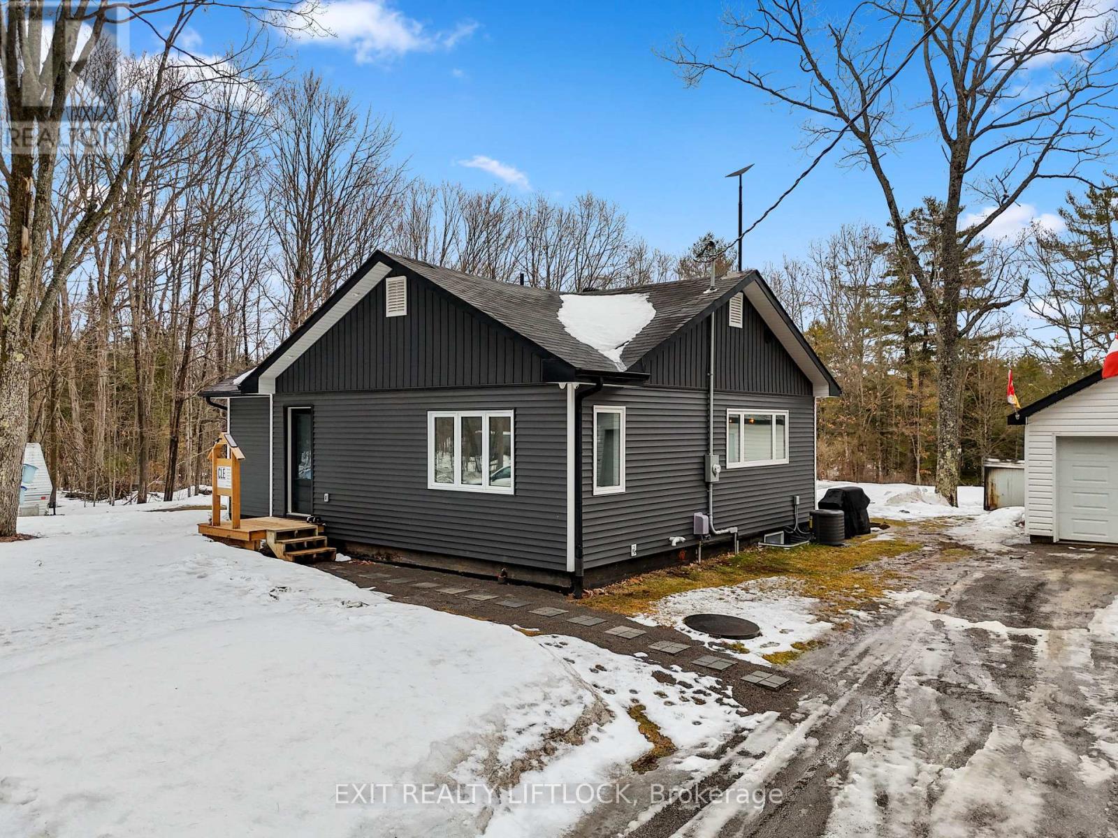 288 Hulls Road, North Kawartha, Ontario  K0L 2H0 - Photo 36 - X12891016