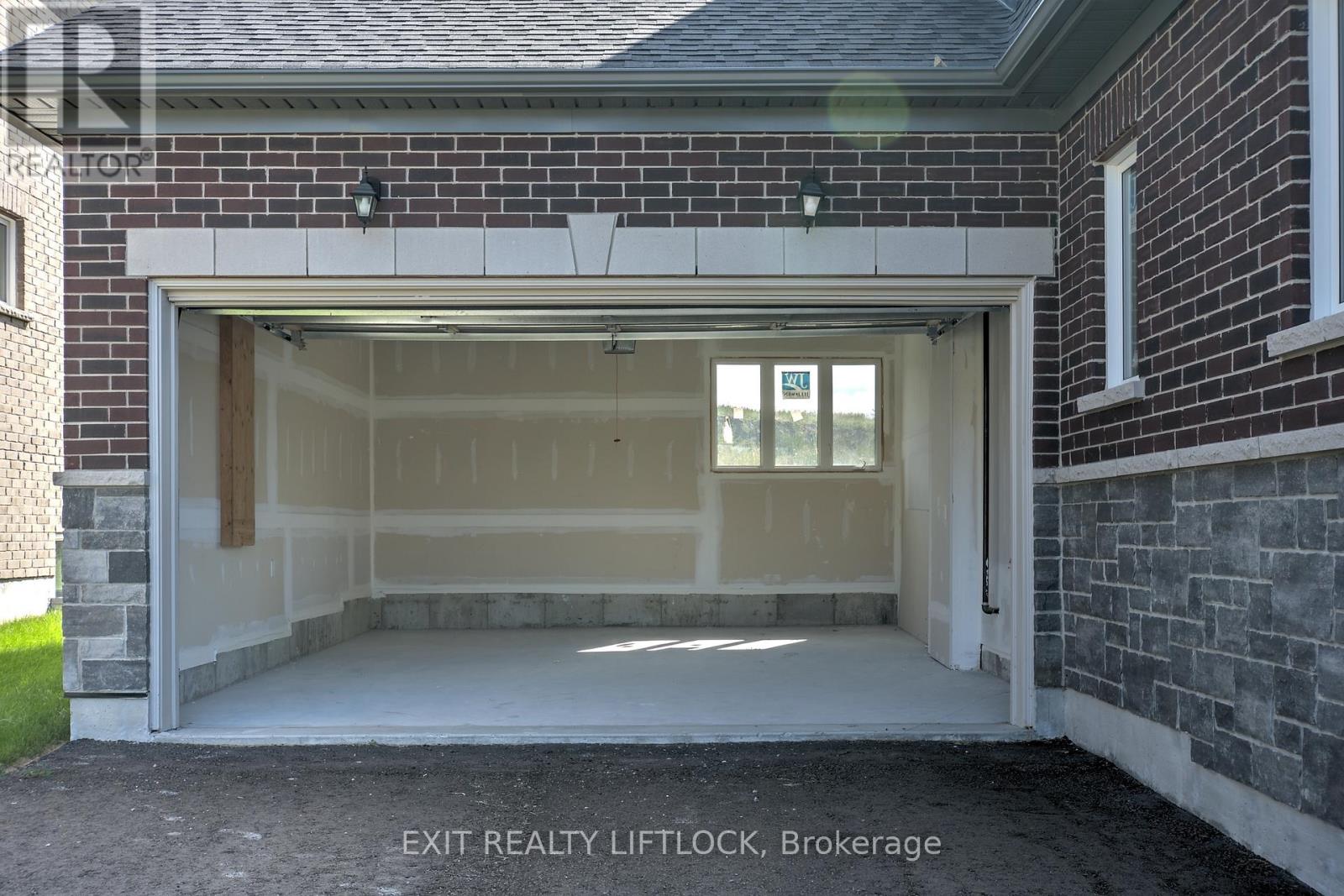 61 Golden Meadows Drive, Otonabee-South Monaghan, Ontario  K9J 0K8 - Photo 27 - X12891324
