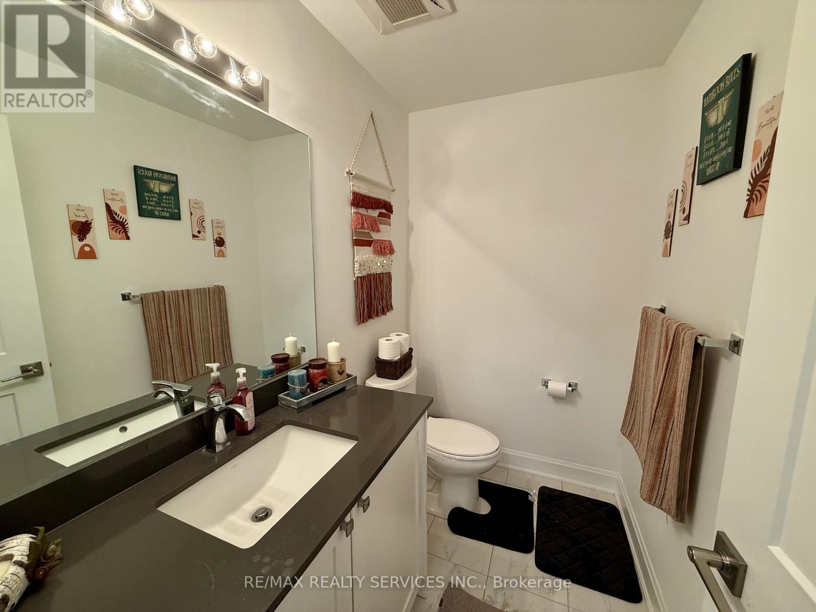 229 - 50 Lakebreeze Drive, Clarington (Newcastle), Ontario  L1B 1N4 - Photo 12 - E12891426