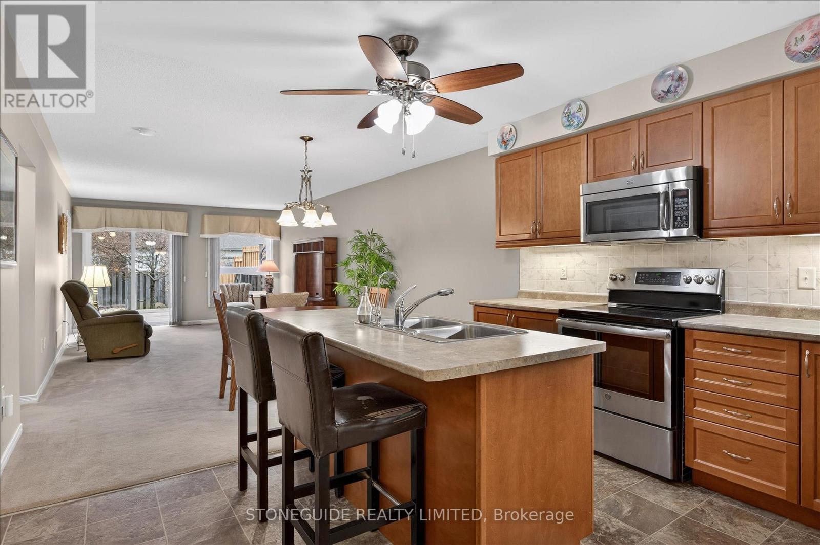 669 Tully Crescent, Peterborough (Monaghan Ward 2), Ontario  K9K 0A9 - Photo 6 - X12891642