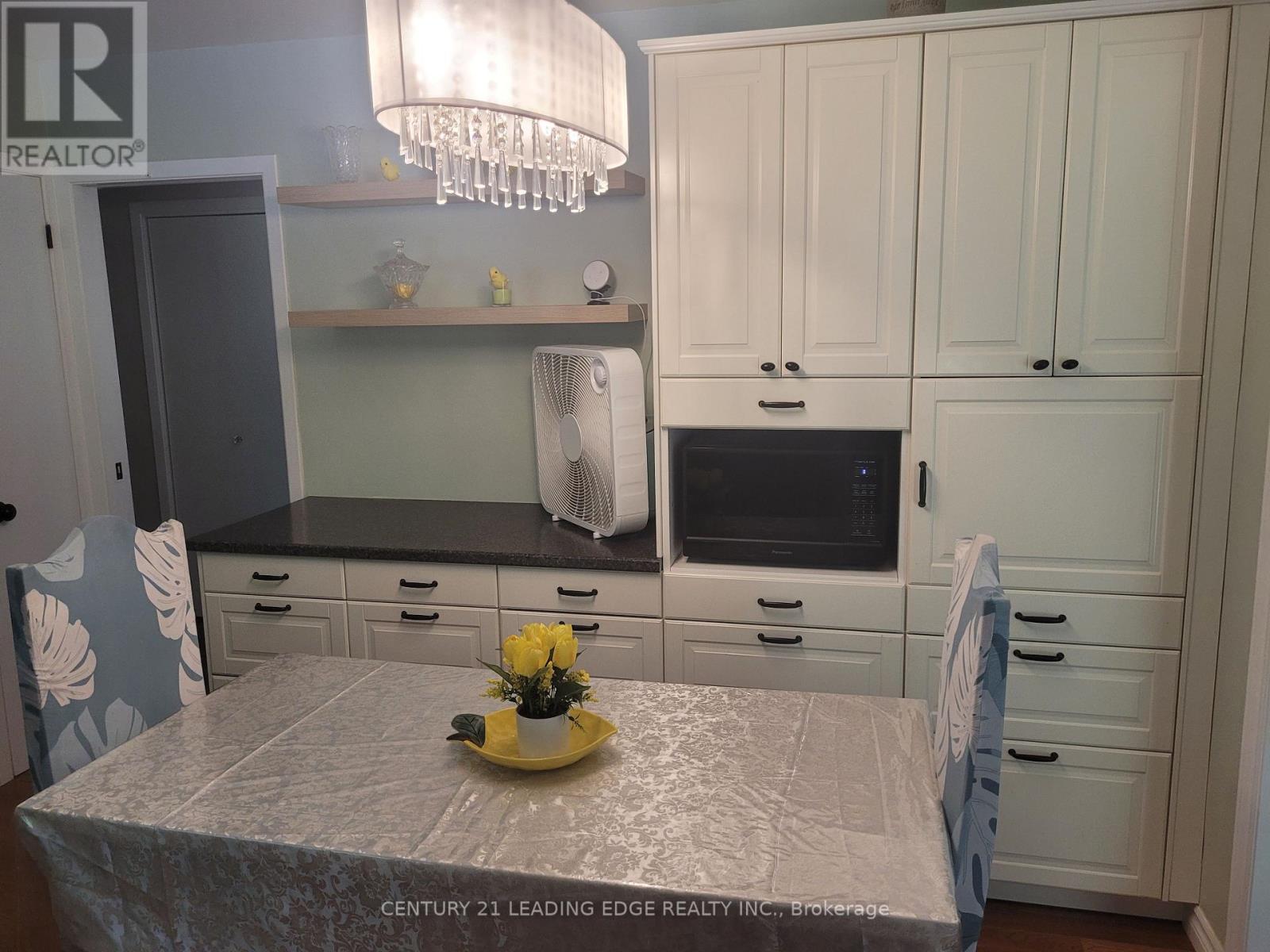 19 Forest Hill Road, Bancroft (Bancroft Ward), Ontario  K0L 1C0 - Photo 8 - X12892546