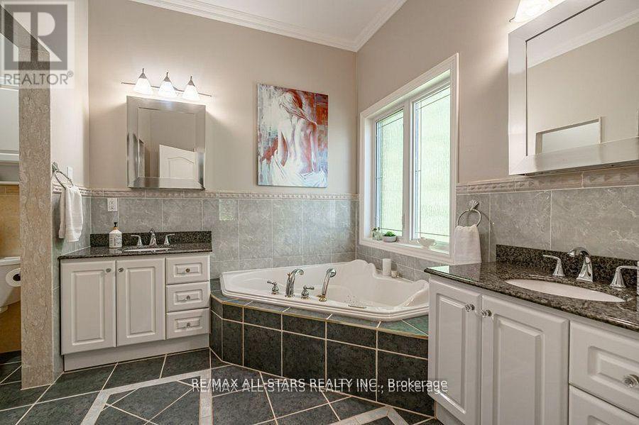 182 Charlore Park Drive, Kawartha Lakes (Omemee), Ontario  K0L 2W0 - Photo 18 - X12892954