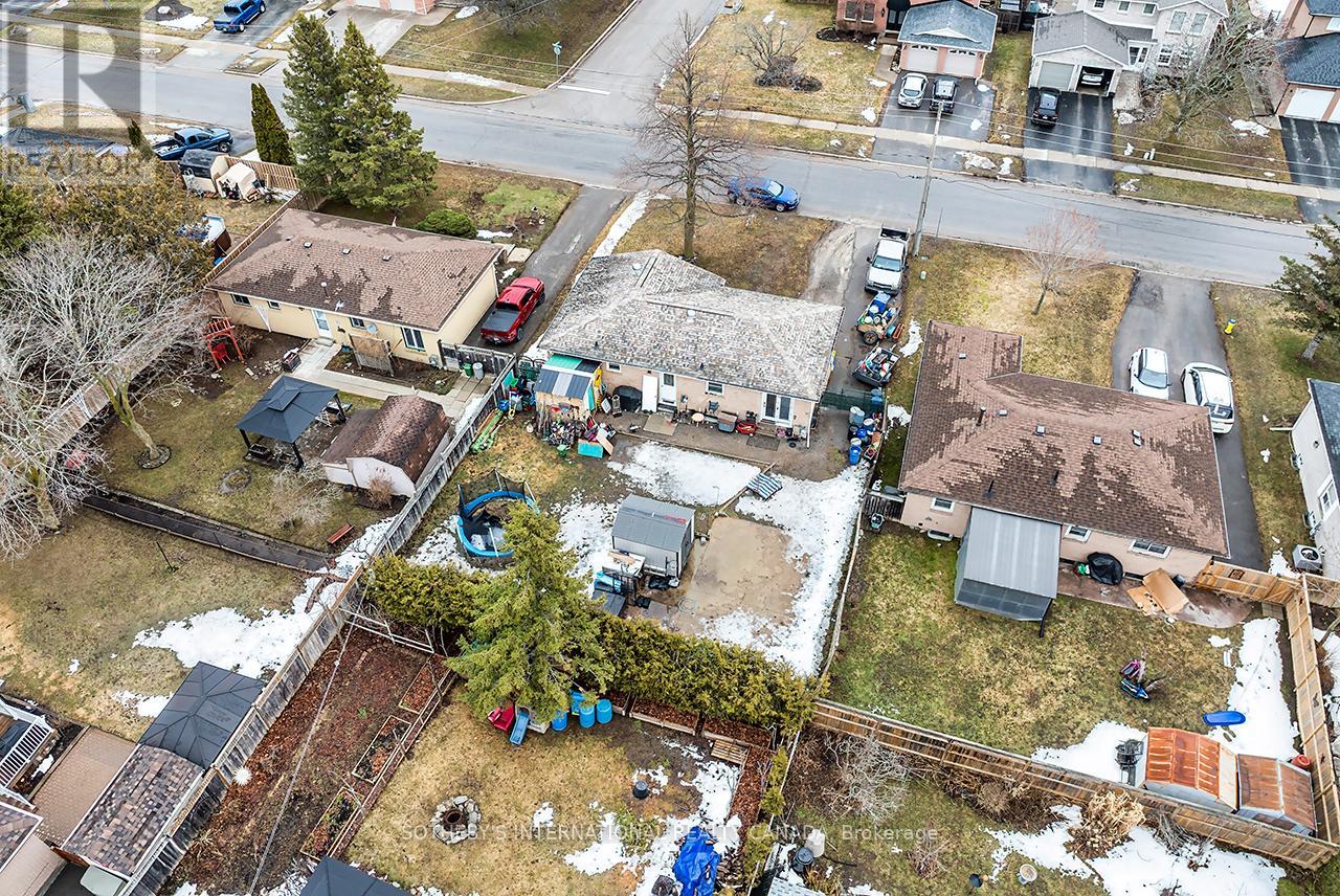 142 Sanderling Crescent N, Kawartha Lakes (Lindsay), Ontario  K9V 5L2 - Photo 18 - X12893116