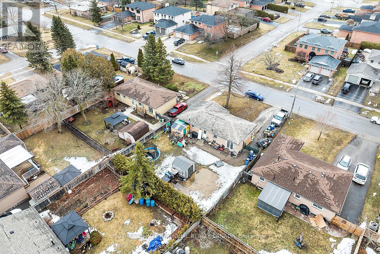 142 Sanderling Crescent N, Kawartha Lakes (Lindsay), Ontario  K9V 5L2 - Photo 19 - X12893116