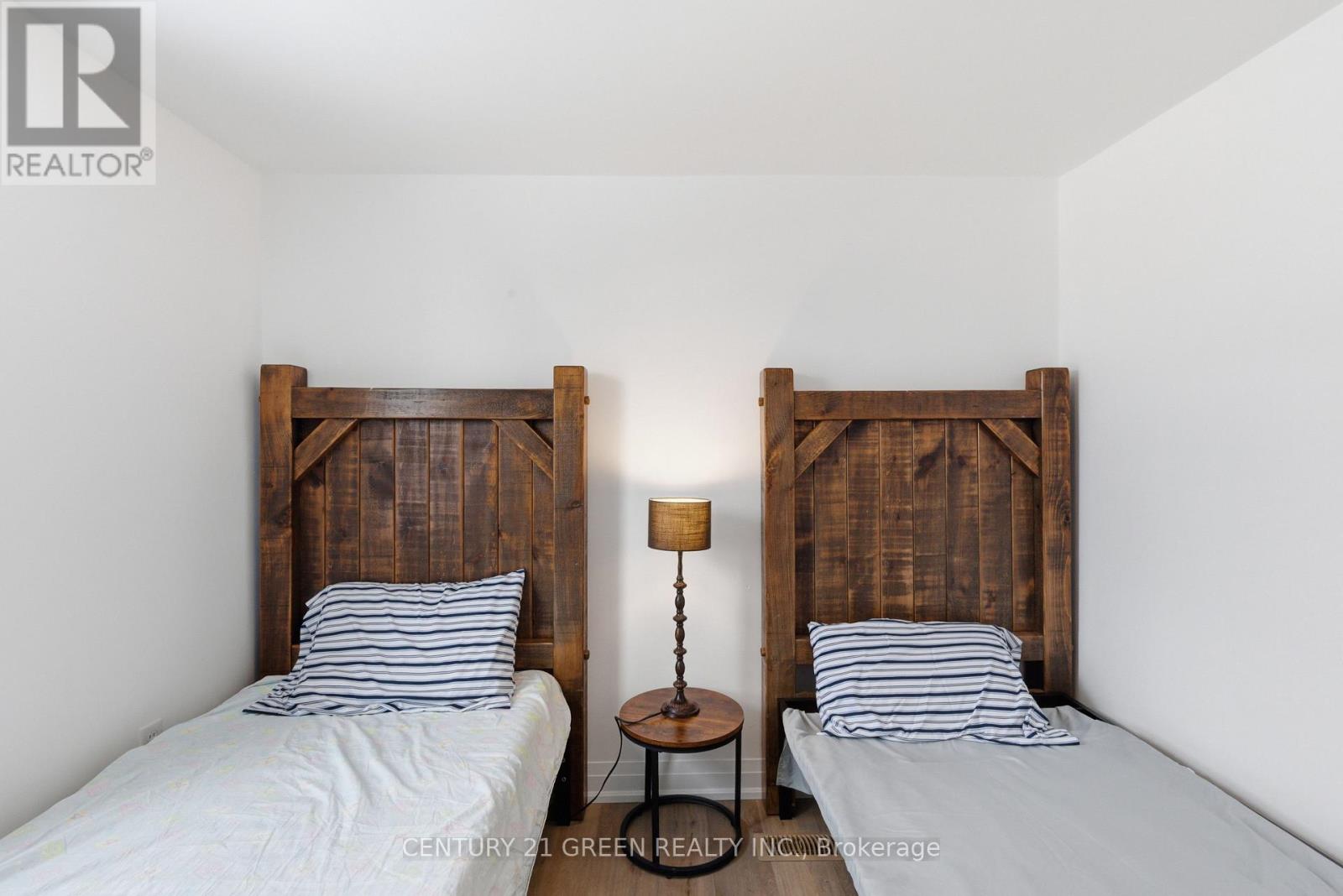 135 Village Street, Hastings Highlands (Herschel Ward), Ontario  K0L 1C0 - Photo 9 - X12894292