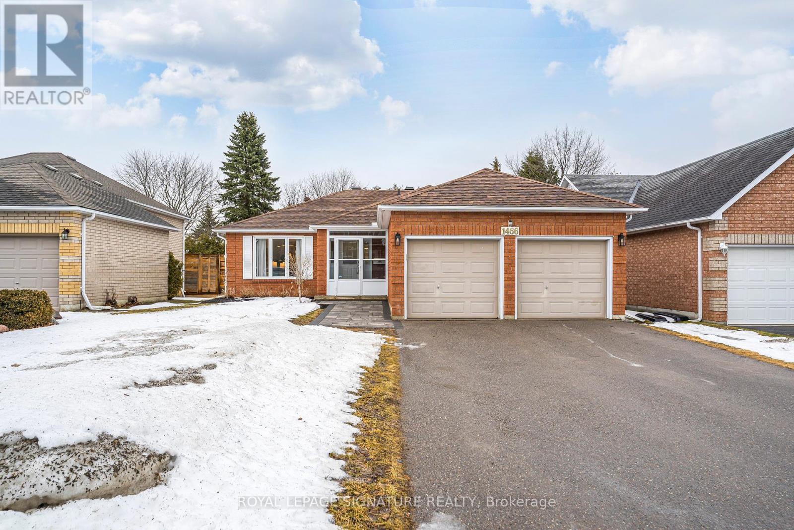 1466 Glenforest Crescent, Peterborough (Monaghan Ward 2), Ontario  K9K 2J2 - Photo 2 - X12894520