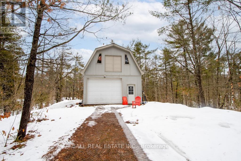 1084 Duck Pond Lane, Douro-Dummer, Ontario  K0L 2H0 - Photo 39 - X12894558