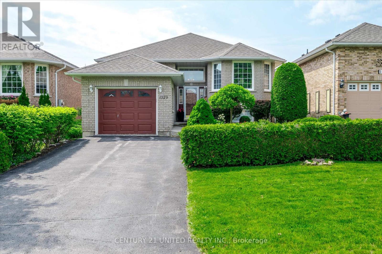 1329 WHITE CRESCENT, peterborough (monaghan ward 2), Ontario