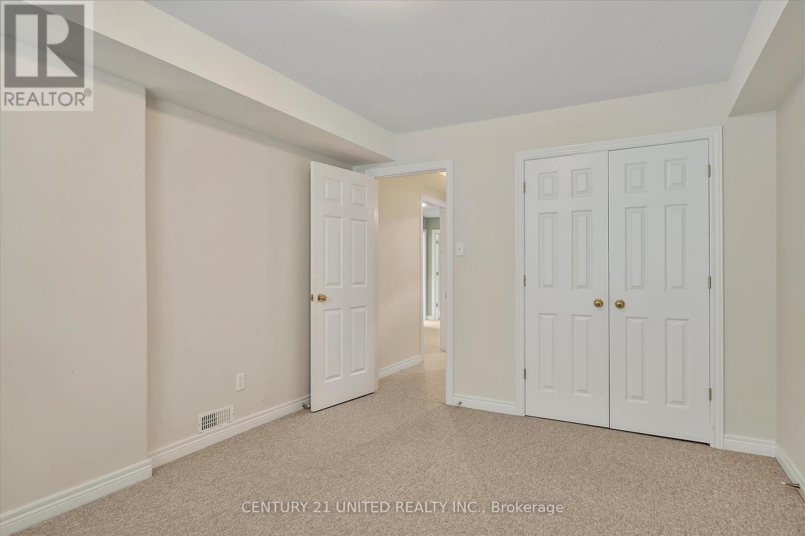 1329 White Crescent, Peterborough (Monaghan Ward 2), Ontario  K9K 2L6 - Photo 38 - X12894698