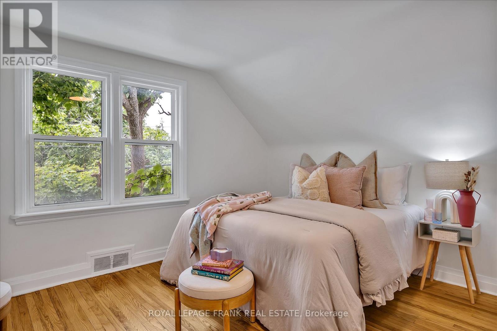 470 Albertus Avenue, Peterborough (Town Ward 3), Ontario  K9J 6A2 - Photo 37 - X12894814