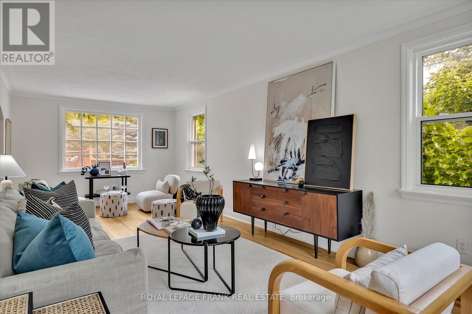 470 Albertus Avenue, Peterborough (Town Ward 3), Ontario  K9J 6A2 - Photo 4 - X12894814