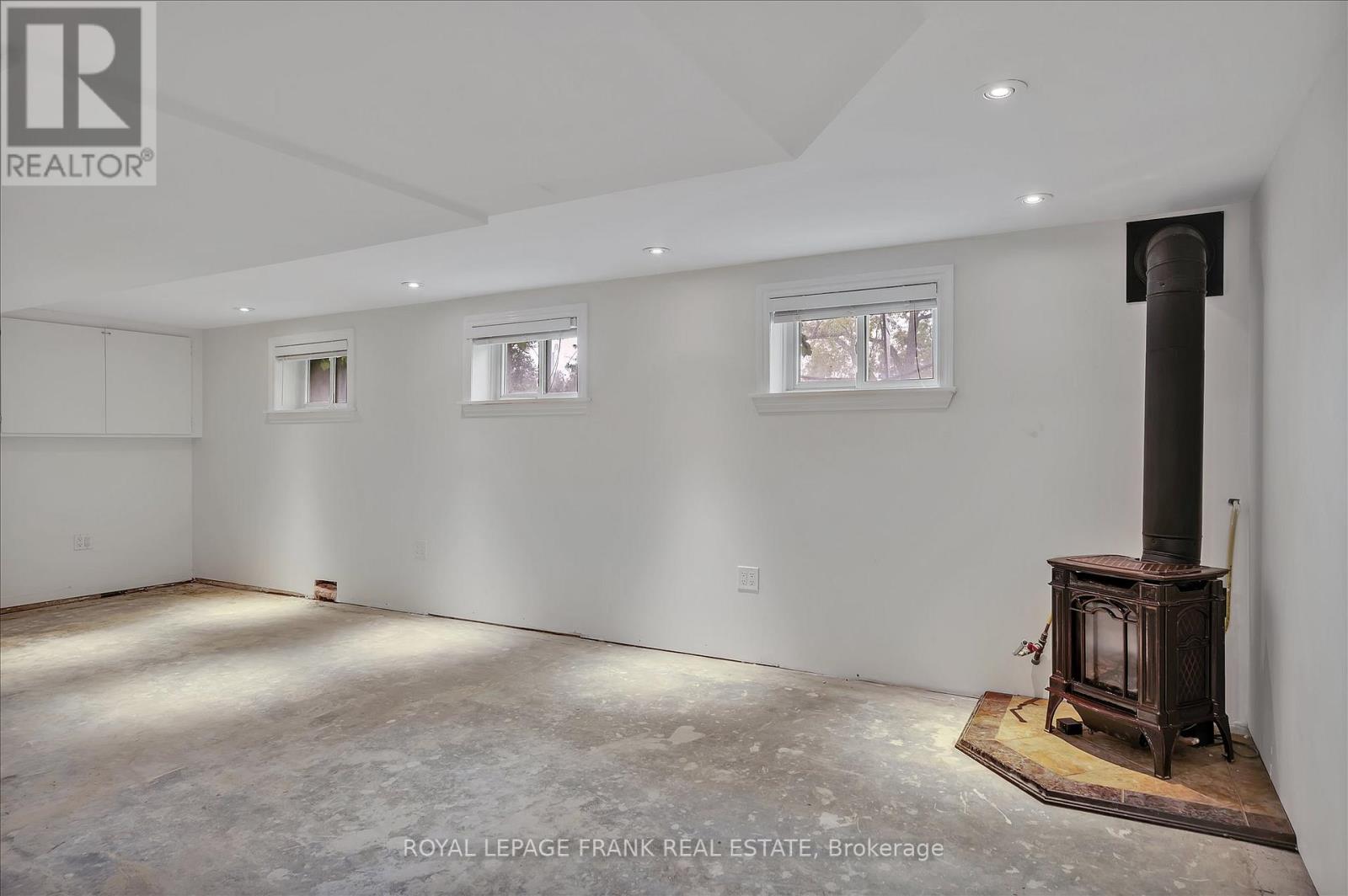 470 Albertus Avenue, Peterborough (Town Ward 3), Ontario  K9J 6A2 - Photo 40 - X12894814