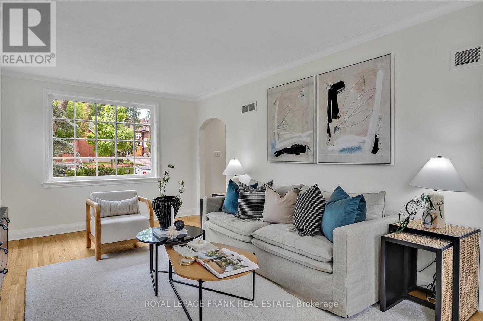 470 Albertus Avenue, Peterborough (Town Ward 3), Ontario  K9J 6A2 - Photo 6 - X12894814