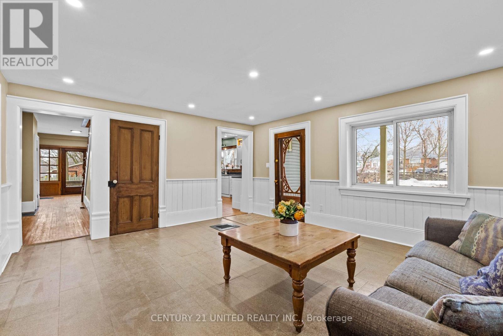 2 Mclean Avenue, Havelock-Belmont-Methuen (Havelock), Ontario  K0L 1Z0 - Photo 5 - X12894982