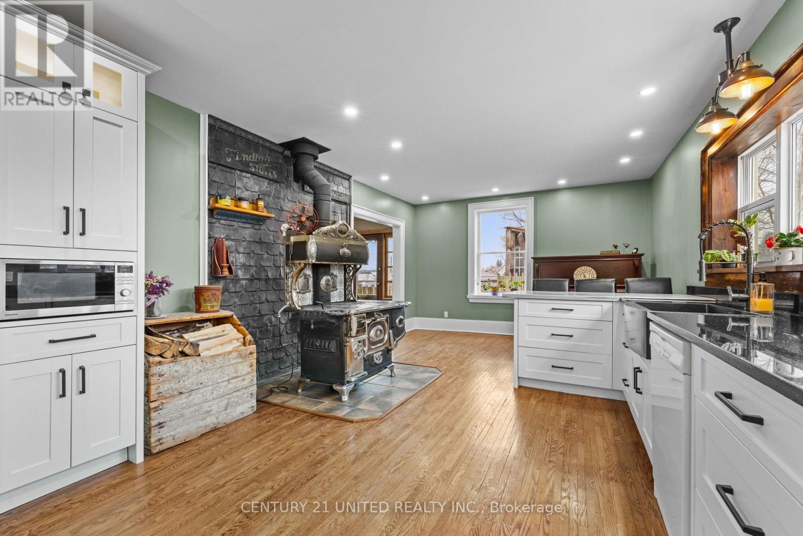 2 Mclean Avenue, Havelock-Belmont-Methuen (Havelock), Ontario  K0L 1Z0 - Photo 8 - X12894982