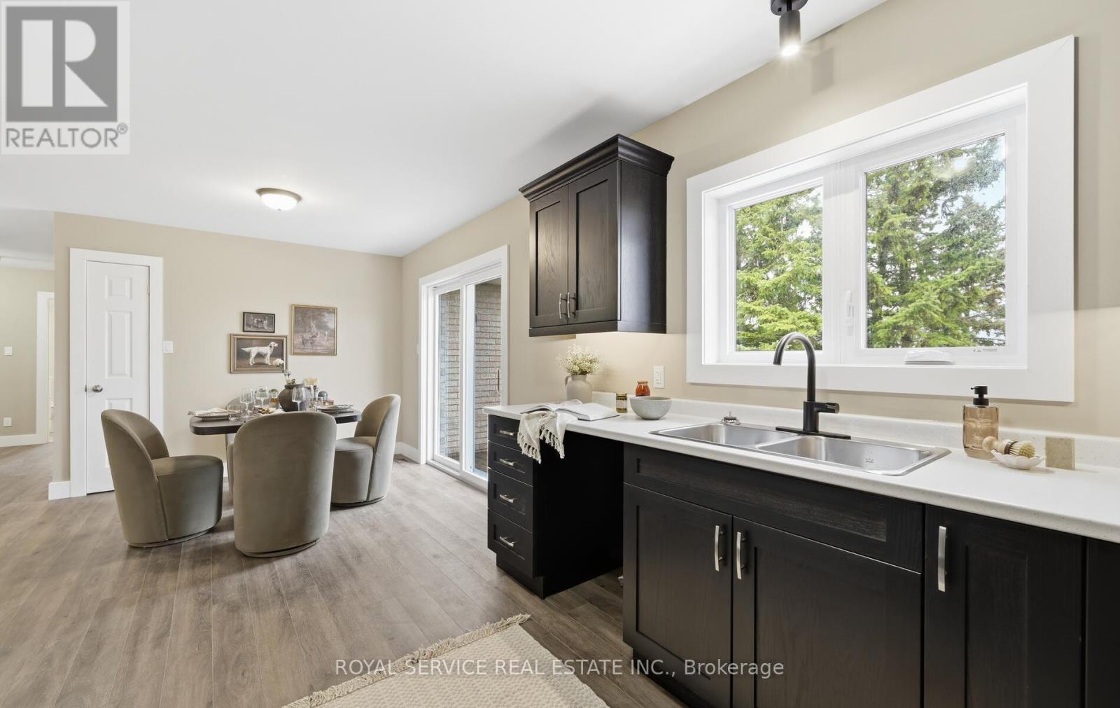 604 Fortye Drive, Peterborough (Otonabee Ward 1), Ontario  K9K 2H3 - Photo 14 - X12895002