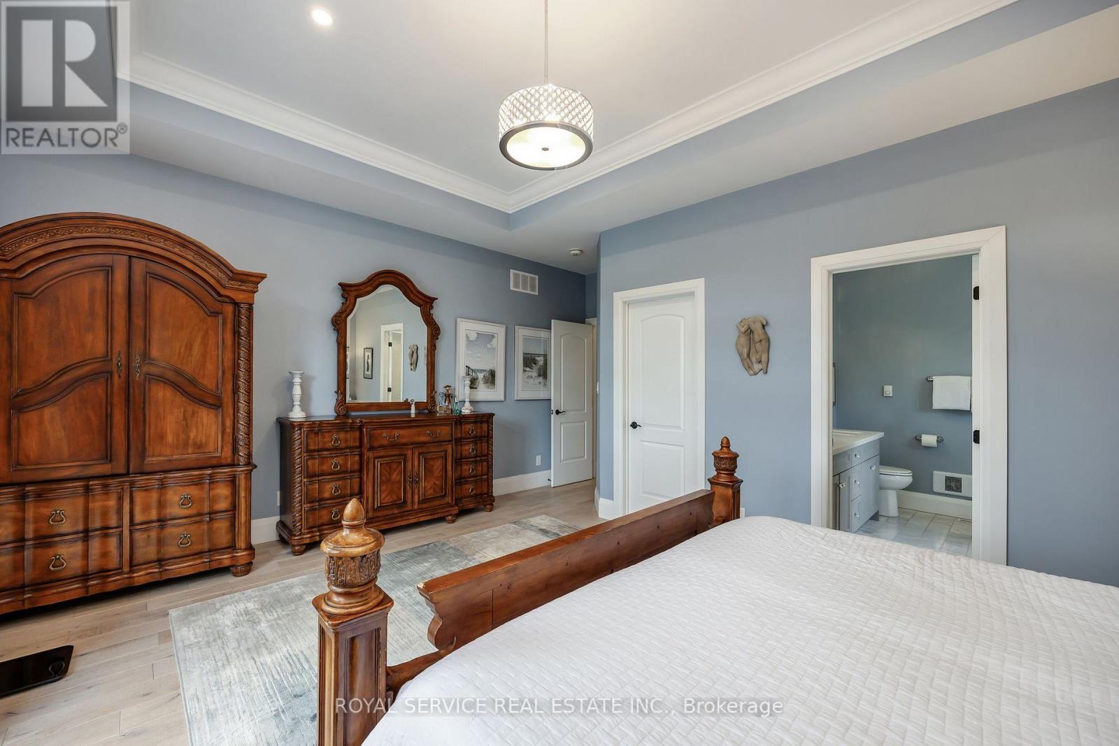 28 Rustlewood Avenue, Kawartha Lakes (Manvers), Ontario  L0A 1A0 - Photo 17 - X12895024