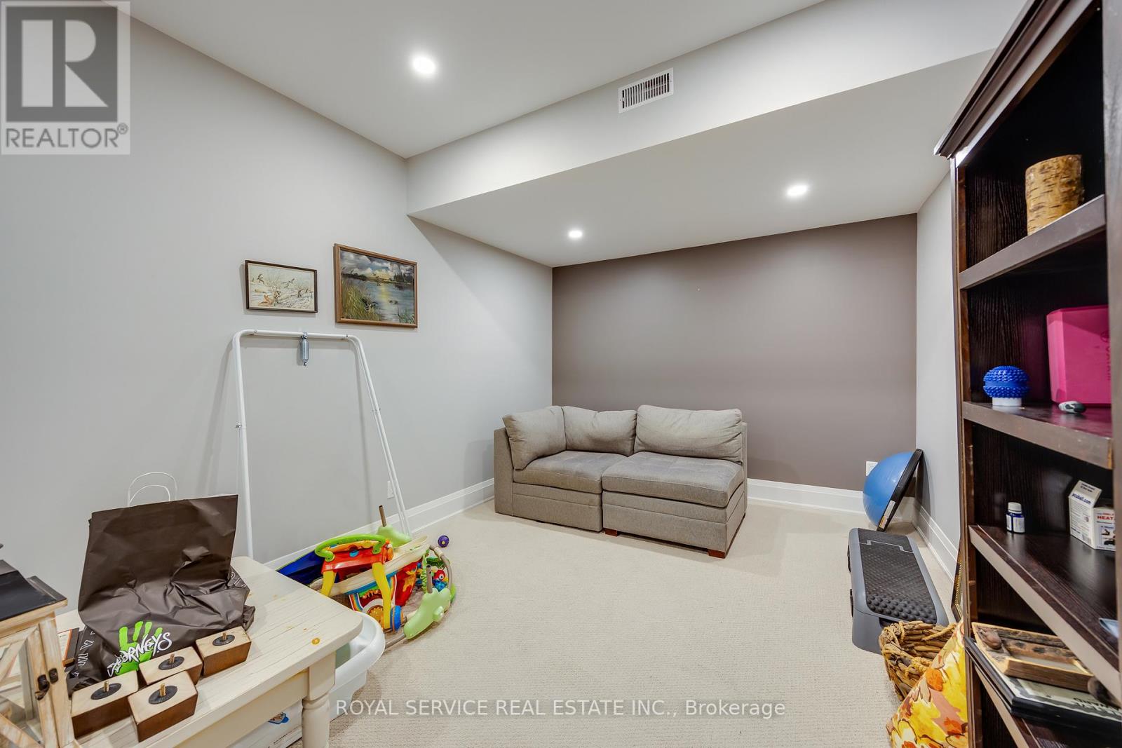 28 Rustlewood Avenue, Kawartha Lakes (Manvers), Ontario  L0A 1A0 - Photo 37 - X12895024